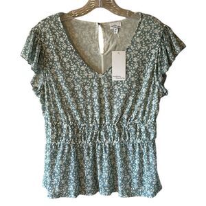 NEW Madison & Berkeley Floral Top